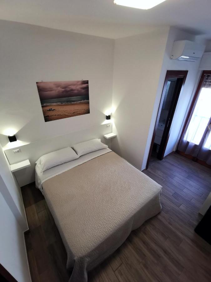 Sunrise Bed And Breakfast Пескичи Экстерьер фото
