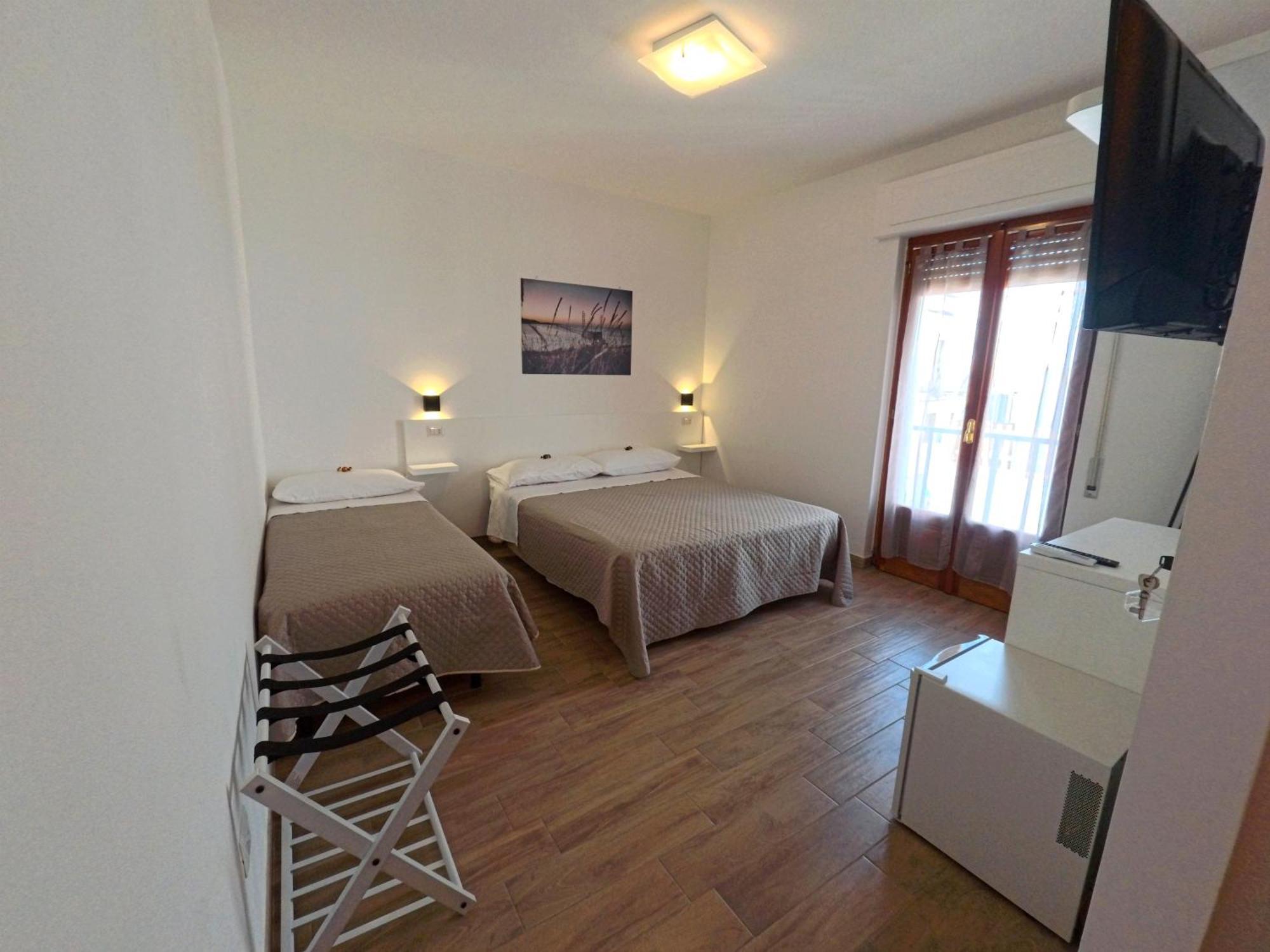 Sunrise Bed And Breakfast Пескичи Экстерьер фото